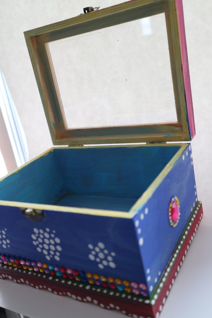 How to make a jewlelry box from a dollar store bare wood treasure box. Easy kids crafts! mybrightideasblog.com