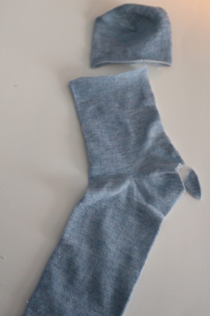 How to turn socks into gloves. Easy sewing upcycle mittens project. mybrightideasblog.com