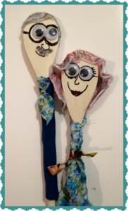 Make the whole family with wooden spoon puppets! mybrightideasblog.com