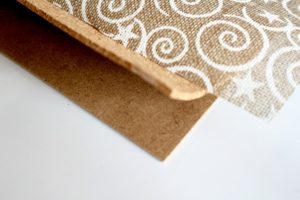 How to make a corkboard using a dollar store picture frame mybrightideasblog.com