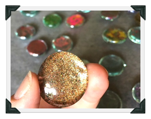 45 Gorgeous Glass Gems Craft Ideas - FeltMagnet